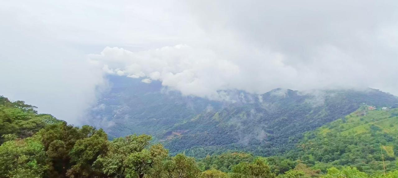 Eagleredcasino Hotel Vagamon Eksteriør billede